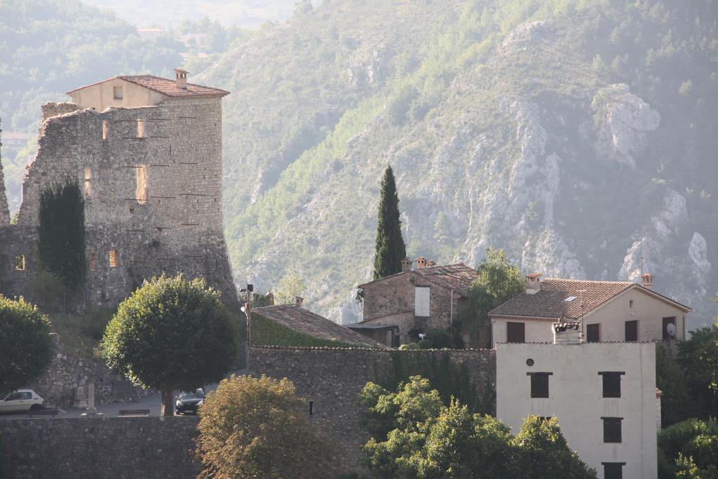 Au Pied Du Chateau Greolieres les Neiges Exterior foto